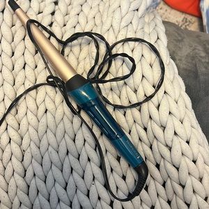 Remington curling wand